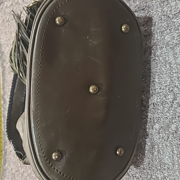 Particia Nash crossbody hobo puse - Picture 4 of 13